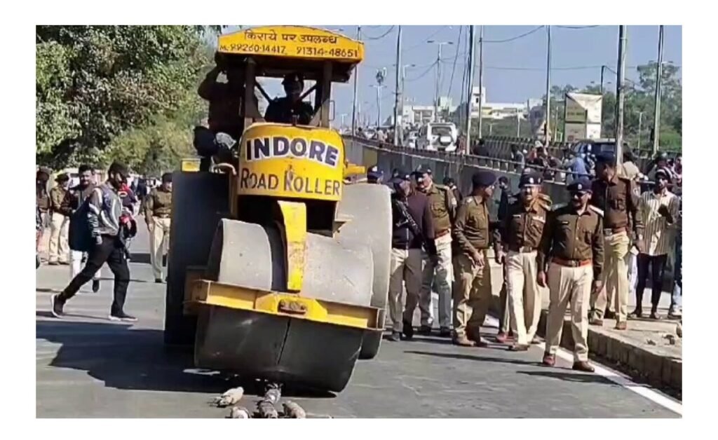 শেমদোক্তুনা মখোল কা হেন্না হৌহল্লবা গারি মচাগী সাইলেন্সর পাইপ ২০৮ রোল্লরনা তকখায়দুনা মাঙহনখ্রে