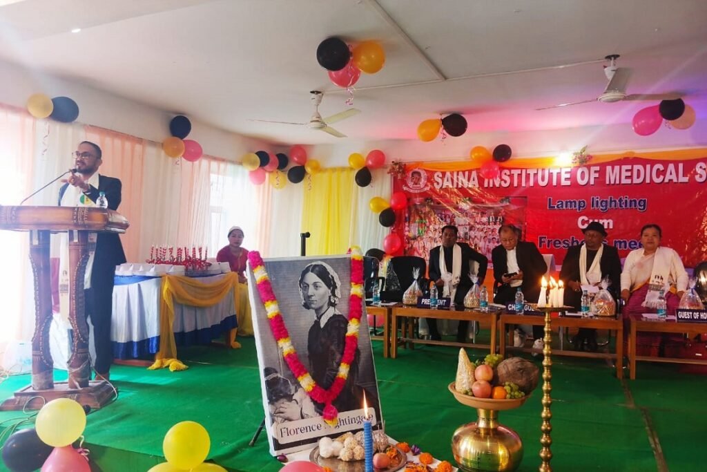 সাইনা ইন্সটিটিউট ওফ মেদিকেল সাইন্সেসকি ওথ টেক্কিং কম ফ্রেসর্স মিট পাঙথোকখ্রে