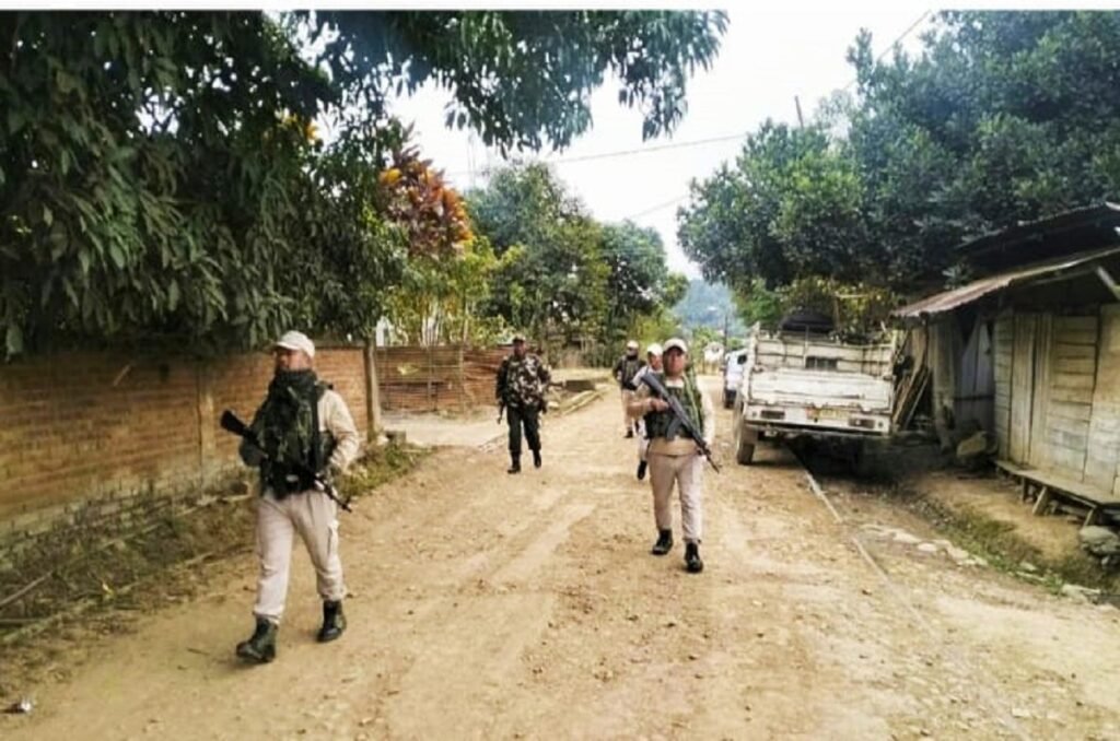 ষ্টেট সেক্যুরিটি পার্সনেলশিং মীফম য়াওদনবা কাংপোকপি দিষ্ট্রিক্ট পুলিসকি এস পিনা অকনবা ৱার্নিং তৌখ্রে