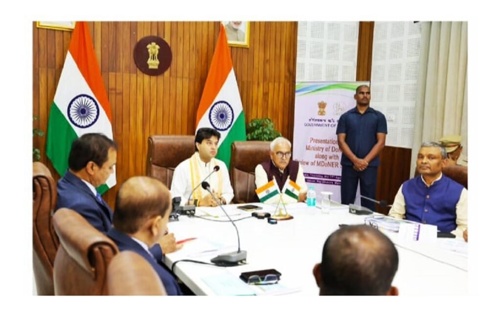 য়ুনিয়ন মিনিষ্টর জ্যোটিরাদিত্য এম সিন্দিয়ানা মনিপুরগী গভর্নর অজয় কুমার ভাল্লাগা উন্নখ্রে