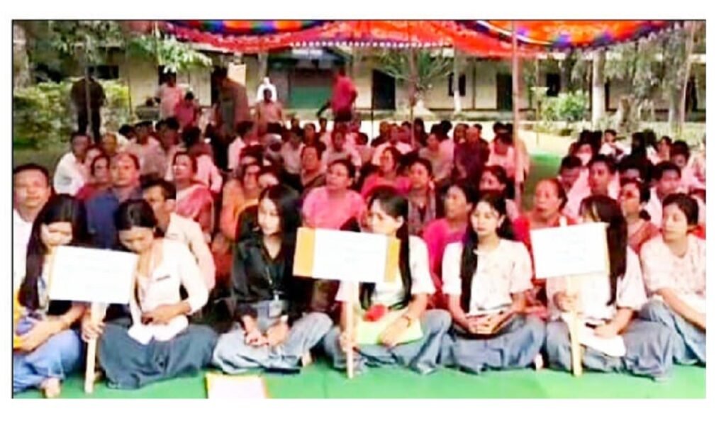 প্রিন্সিপাল হাপ্তবগী মায়োক্তা বিরমঙ্গোল কল্লেজগী ষ্টাফ, মহৈরোয়শিংনা খোঙজঙ চঙশীনখ্রে