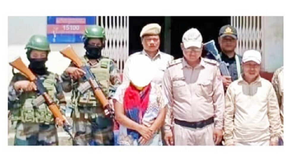 চুরাচান্দপুর দিষ্ট্রিক্ট তা লৈবা নূপী অমদগী য়াম্লবা দব্লিয়ু ৱাই টেব্লেটশিং সেক্যুরিটি ফোর্স না ফাগৎখ্রে, গারি হুরানবা অনীসু লৌখৎখ্রে