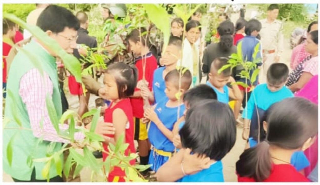 লম্লক্কি শা-উচেক, পাম্বীশিং কনবদা মৈরা পায়বী ঈমাশিংগী মতেং মথৌ তাই: দি এফ ও