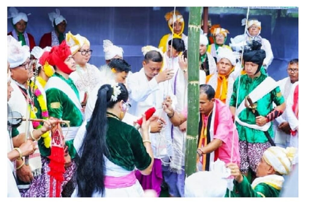 চীঙবূরোই-তম্বুরোয় অনী নুংশিনবগী মরী চেৎশীলহল্লিবা মেরা হৌচোংবগী থৌরম ষ্টেটকি থাক্তা পাঙথোকখ্রে