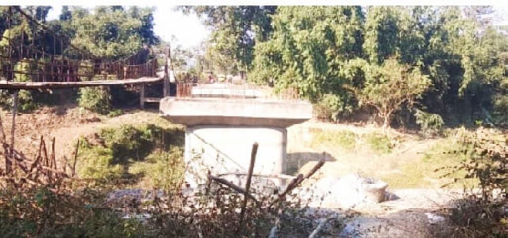 হুইদ্রোম-সেক্তা আর সি সি ব্রিজ দিসেম্বর অমা ফাওবদা শাবা লোইশিন্দ্রবদি ইম্ফাল -ঊখ্রূল লম্বী থিংজিল্লগনি:কম্মিটি