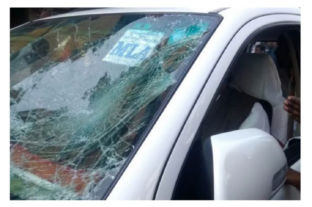 বফর জোন লান্থোক্তুনা চঙখিবা আই দি পি শিংগা সেক্যুরিটি ফোর্সকা মূক্নখ্রে,মীওই মঙা শোক্লে,পুলিসকি গারি তরা থুগাইখ্রে