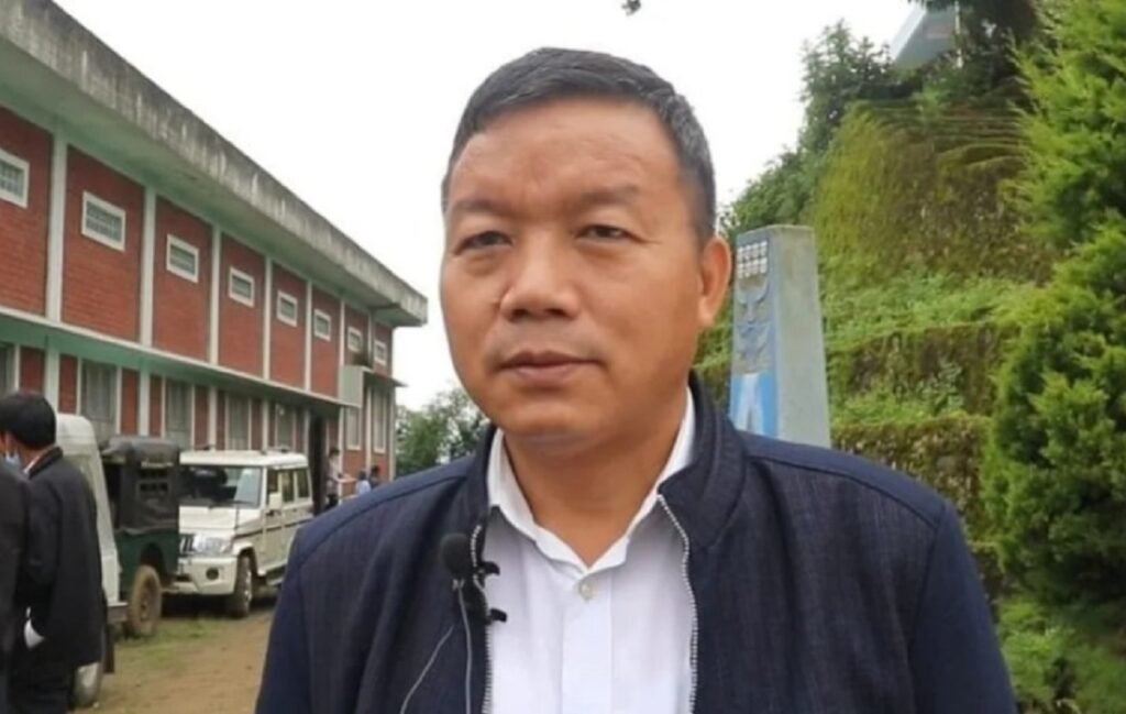 মনিপুরগী পরীঙদা লৈরিবা ইন্দো-ম্যান্মার বোর্দরগী পিল্লরশিং অরানবনি,হোংদোক্লগা নৌনা য়ুংদ্রবদি য়াবা ঙম্লোই: লৈশিও