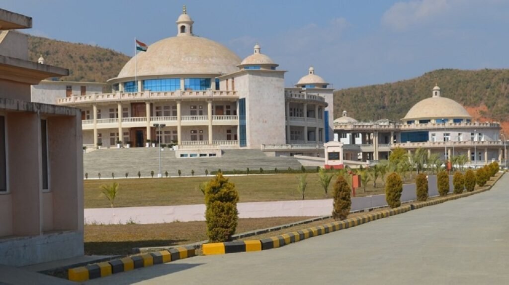 রিপব্লিক দে মমাঙদা বি জে পিনা মনিপুরদা পোপ্যূলর লৈঙাক অমা থম্ননবা থৌরাং তৌরি